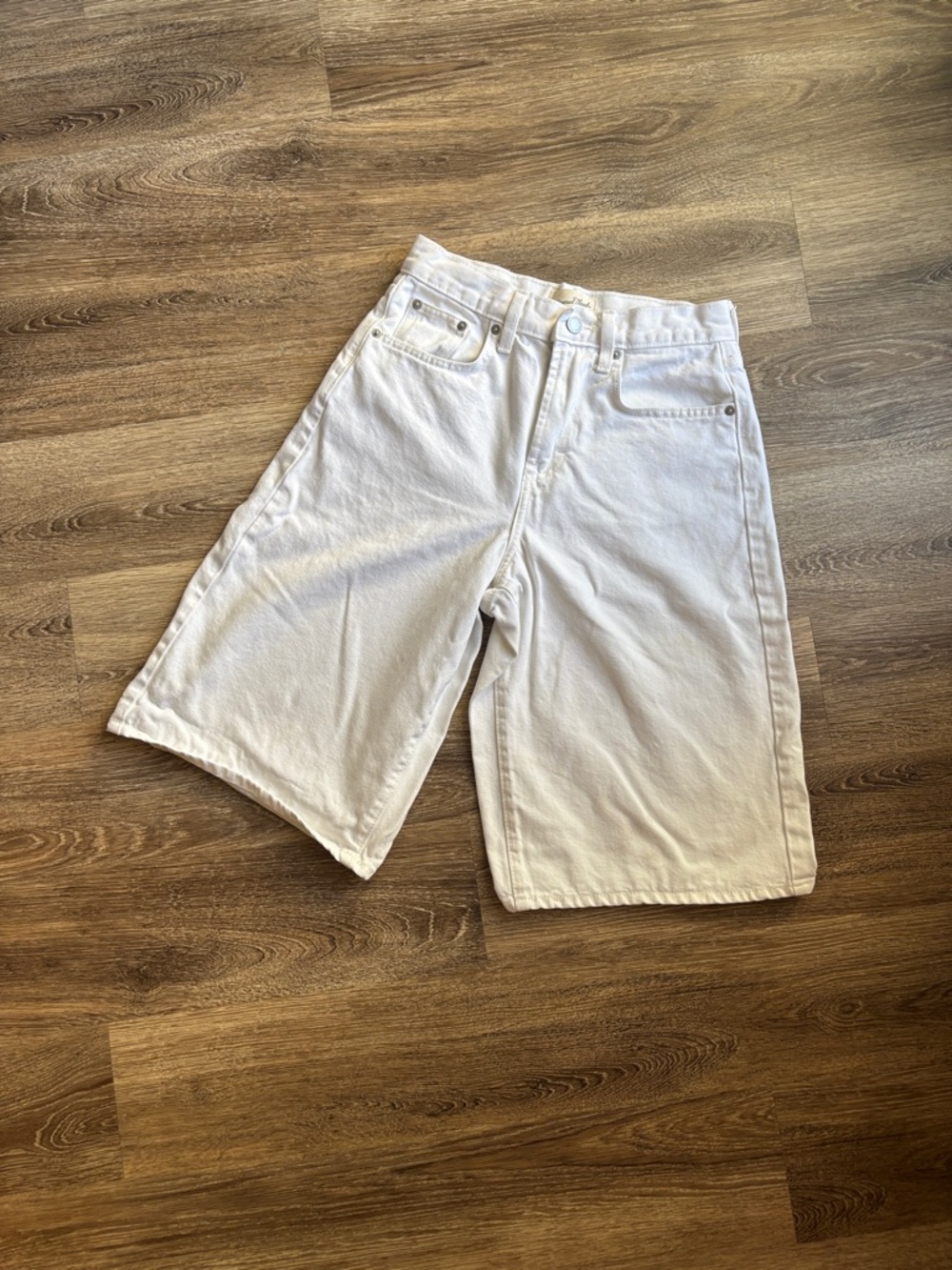 Universal Thread White High-Rise Denim Jean Shorts